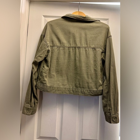 Old Navy Utility Jacket in Olive - Picture 3 of 4